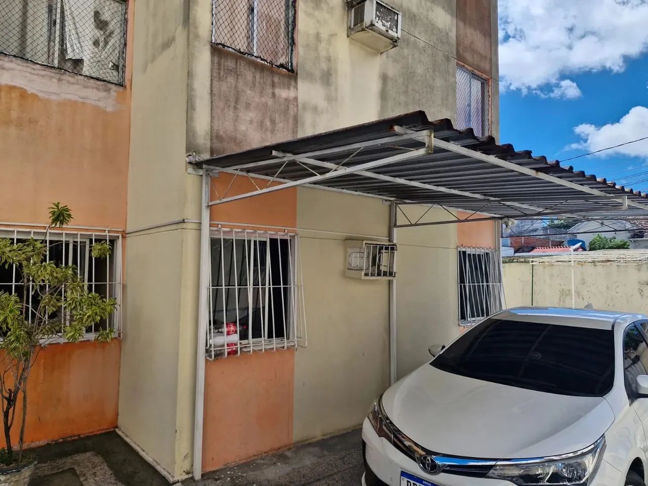 Ótimo apartamento no Barro