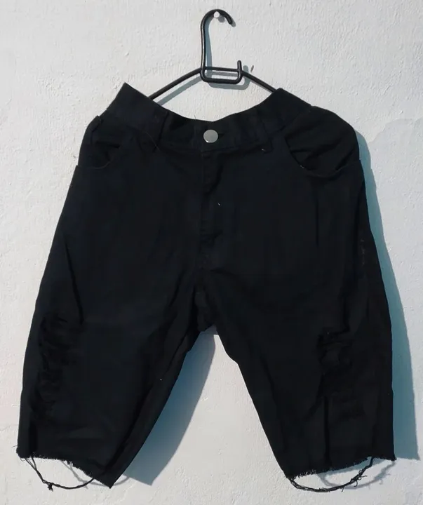 Shorts de Sarja Tamanho: 42 Cor: Preto - Shein
