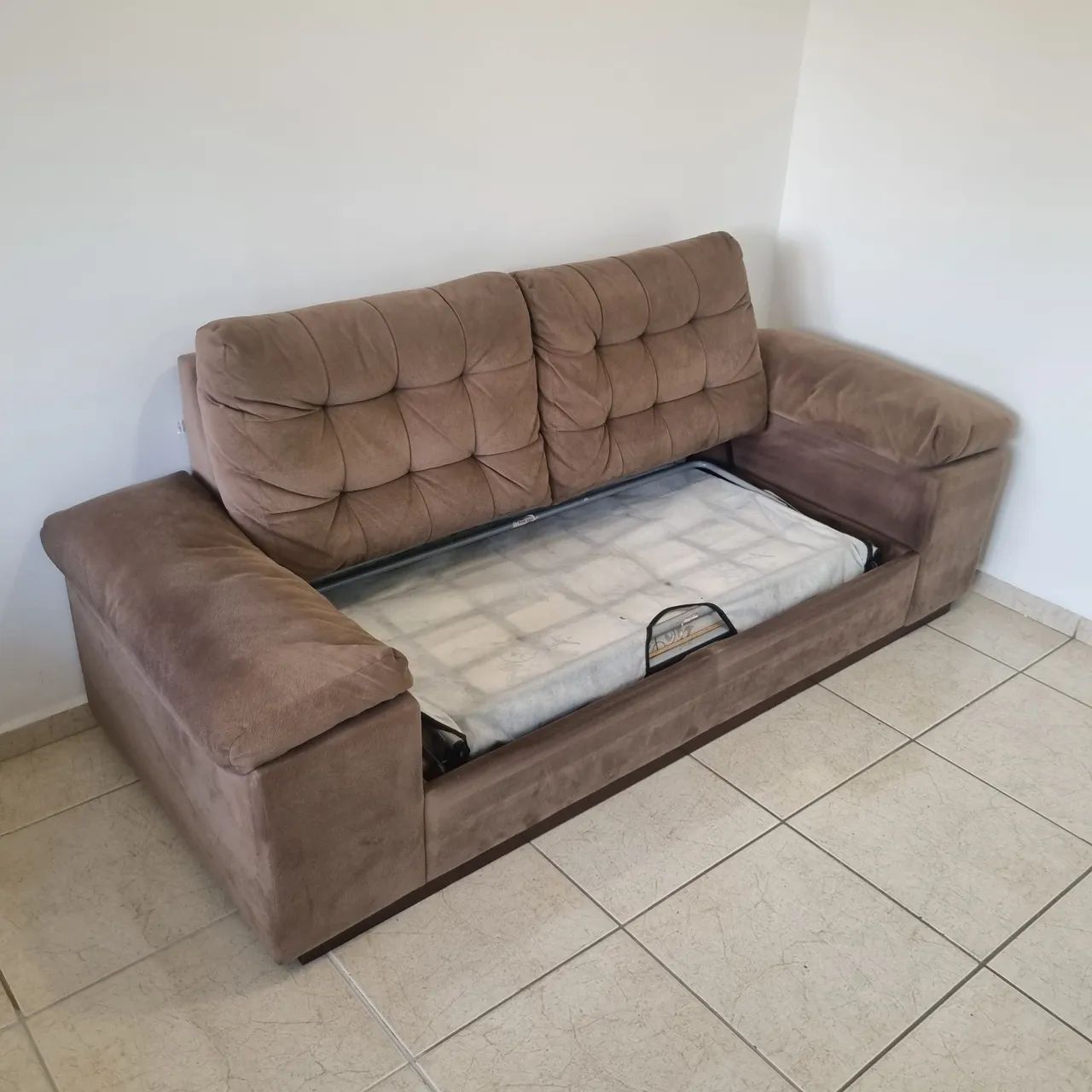 Sofá Cama 3 lugares com Colchão - Foto 3