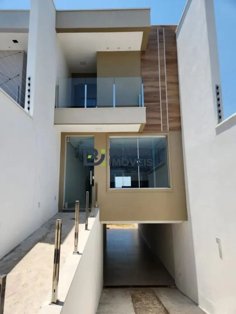 Imóvel para venda tem 205 metros quadrados com 3 quartos