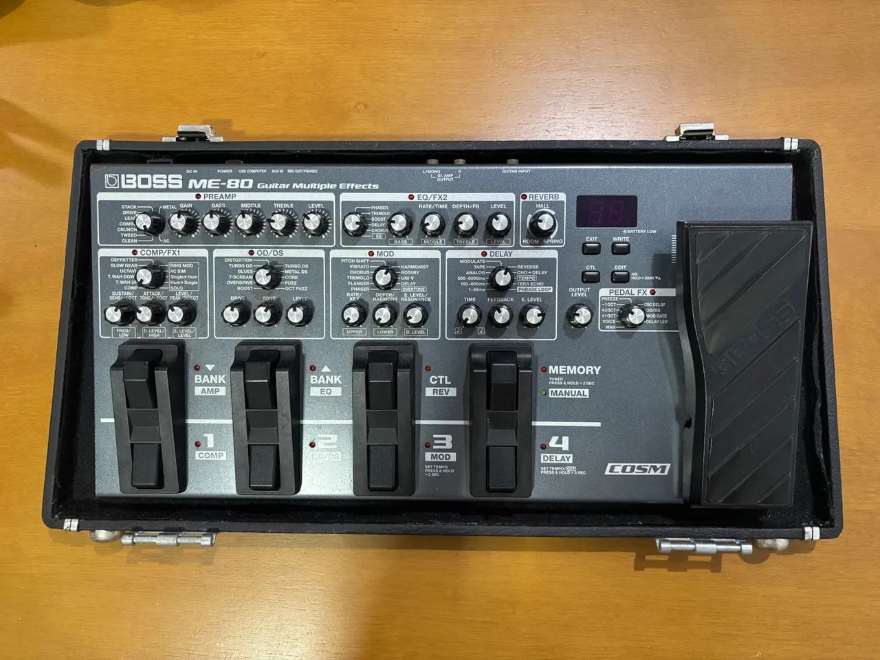 Pedaleira para guitarra BOSS ME-80 + Case rígido - Foto 2