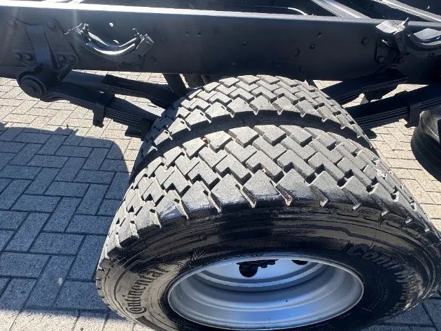 Ford Cargo 815 Ano 2011 Com AC - Foto 9