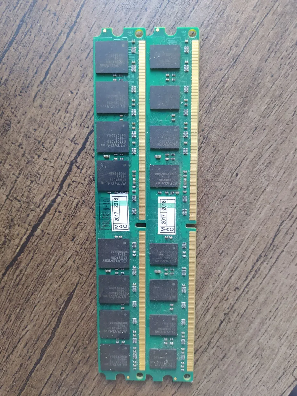 2x Memória RAM Kingston DDR3 2GB