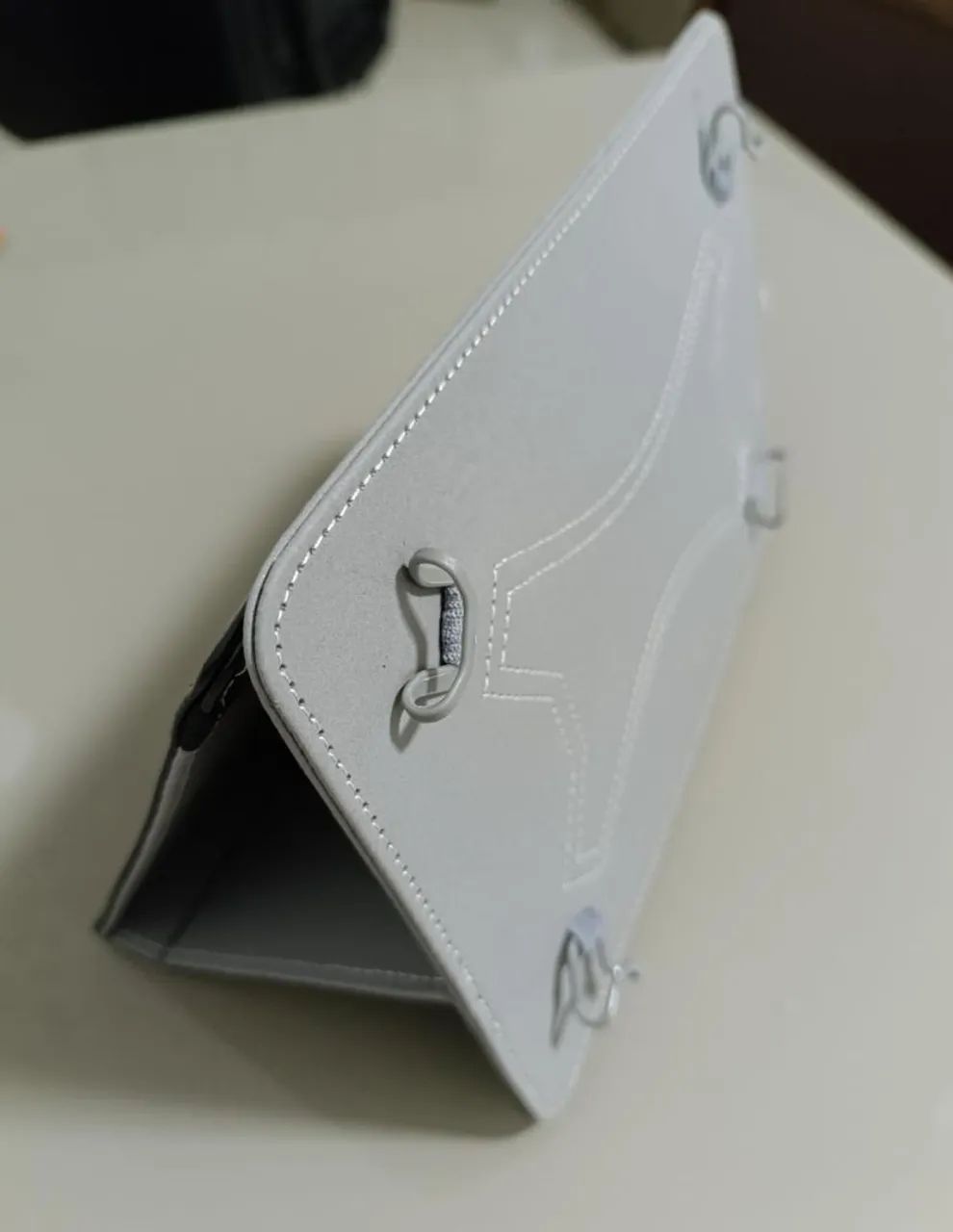 Capa de Couro ajustável para Tablet 10 a 10,1 polegadas  - Foto 3