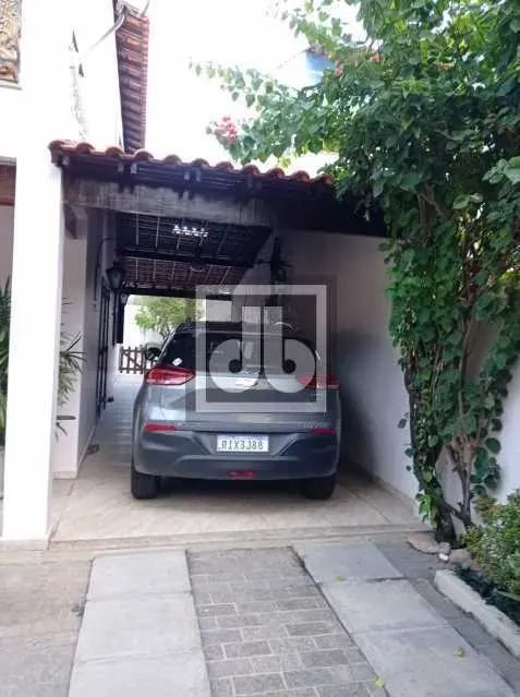 Casa duplex Condomínio Floresta - 3 suítes - piscina - 350 metros construídos - Placas sol - Foto 4