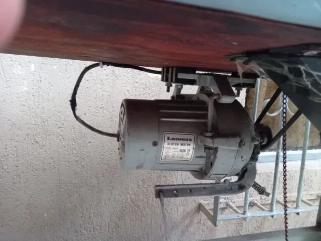 Maquina de costurar Laninax.   400,00 - Foto 2
