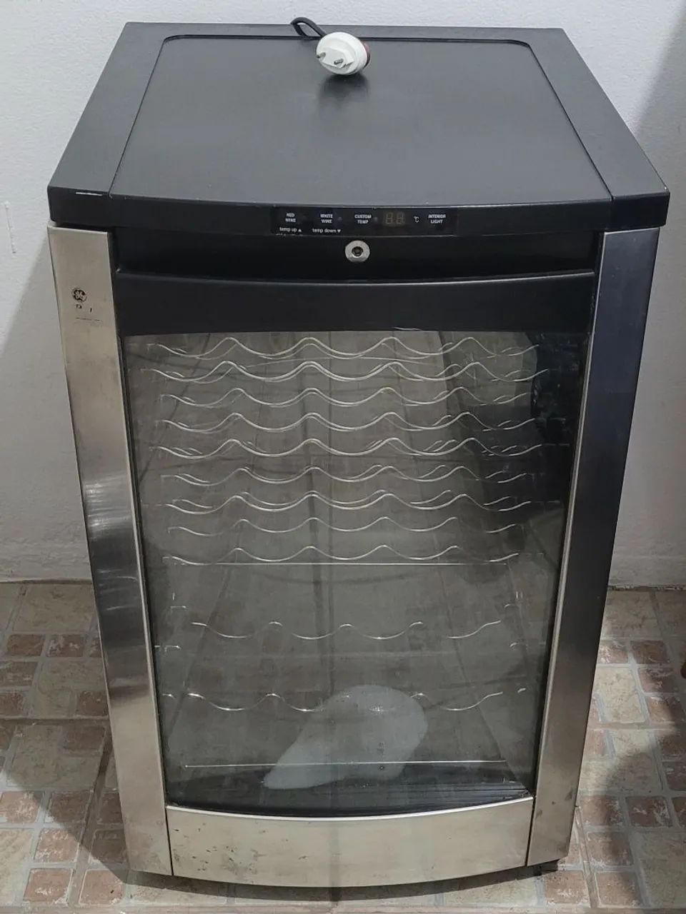 Adega Climatizada Inóx GE Profile 29 Garrafa - Foto 2