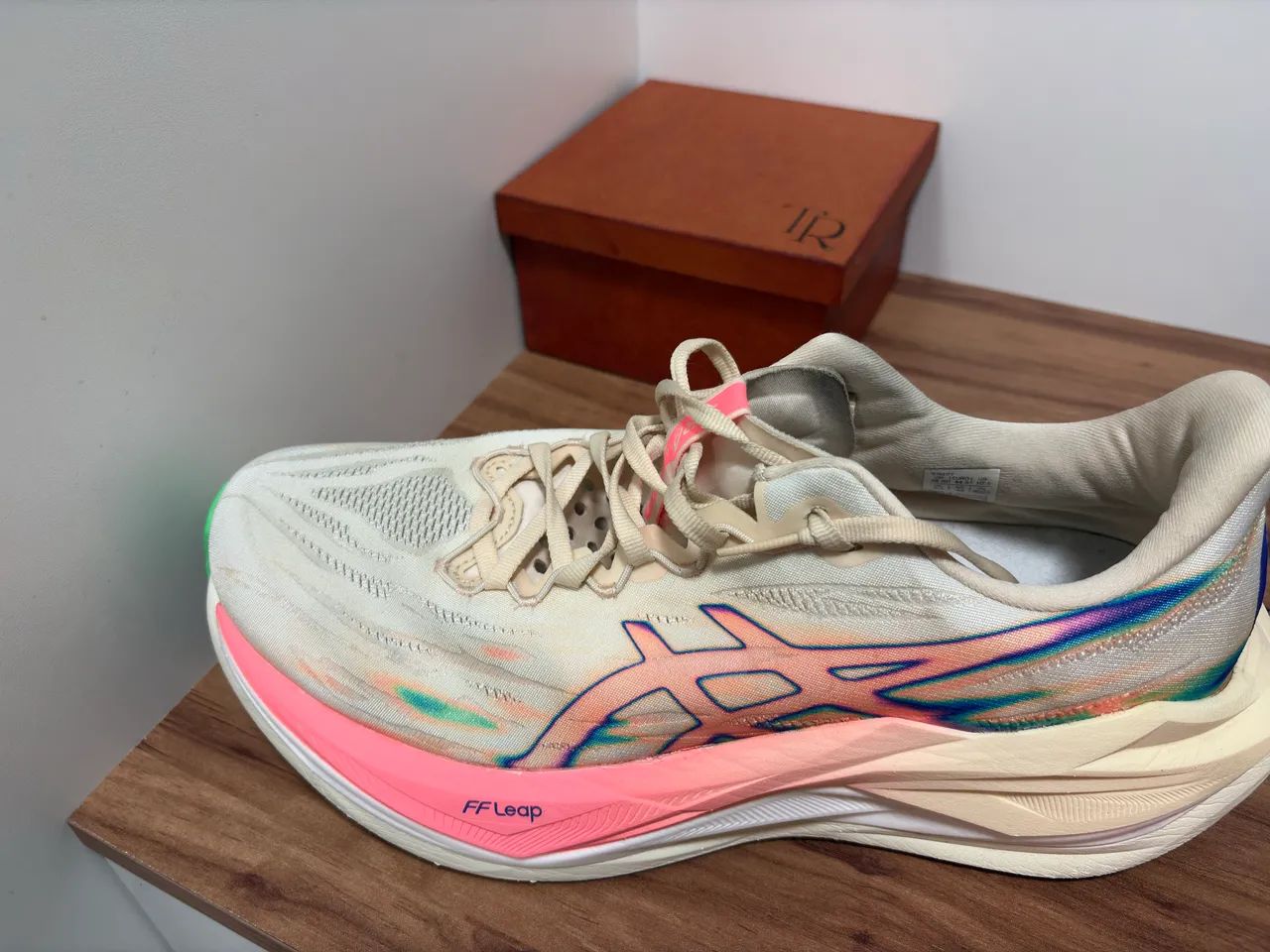 ASICS Superblast 3 Tamanho 42 - 129 km - NF + Garantia - Foto 4
