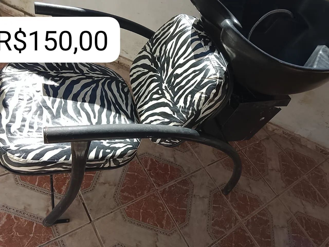 Desapegos de móveis de salão ou troca por uma  smart de 32 