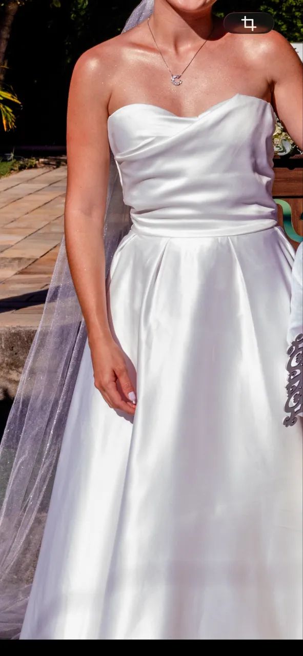 Vestido noiva com véu 