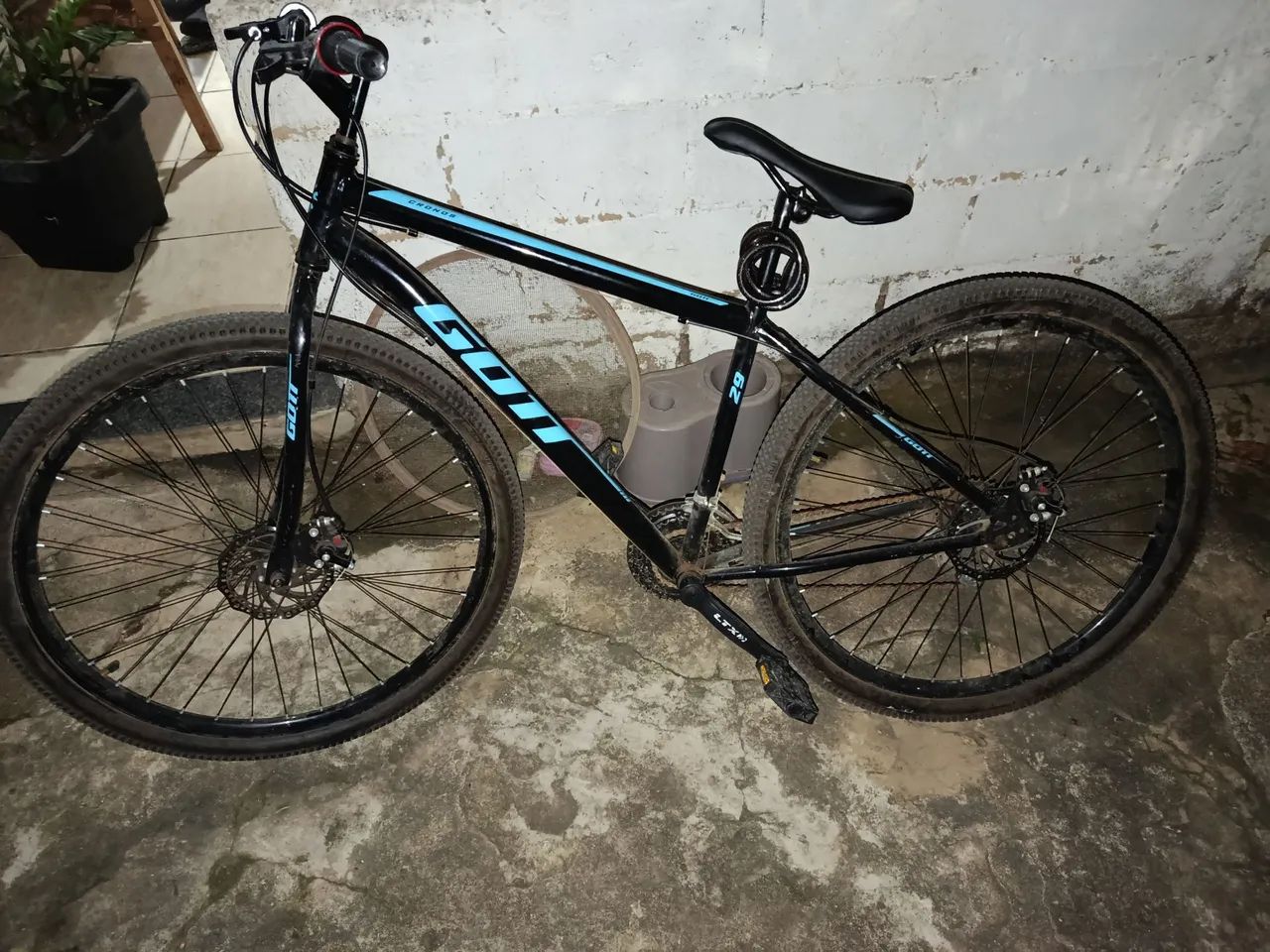 Bicicleta aro 29, com defeito 