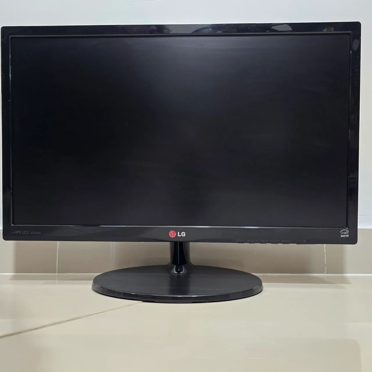Monitor LG 23 polegadas 23ea53va 110/220V - Foto 3