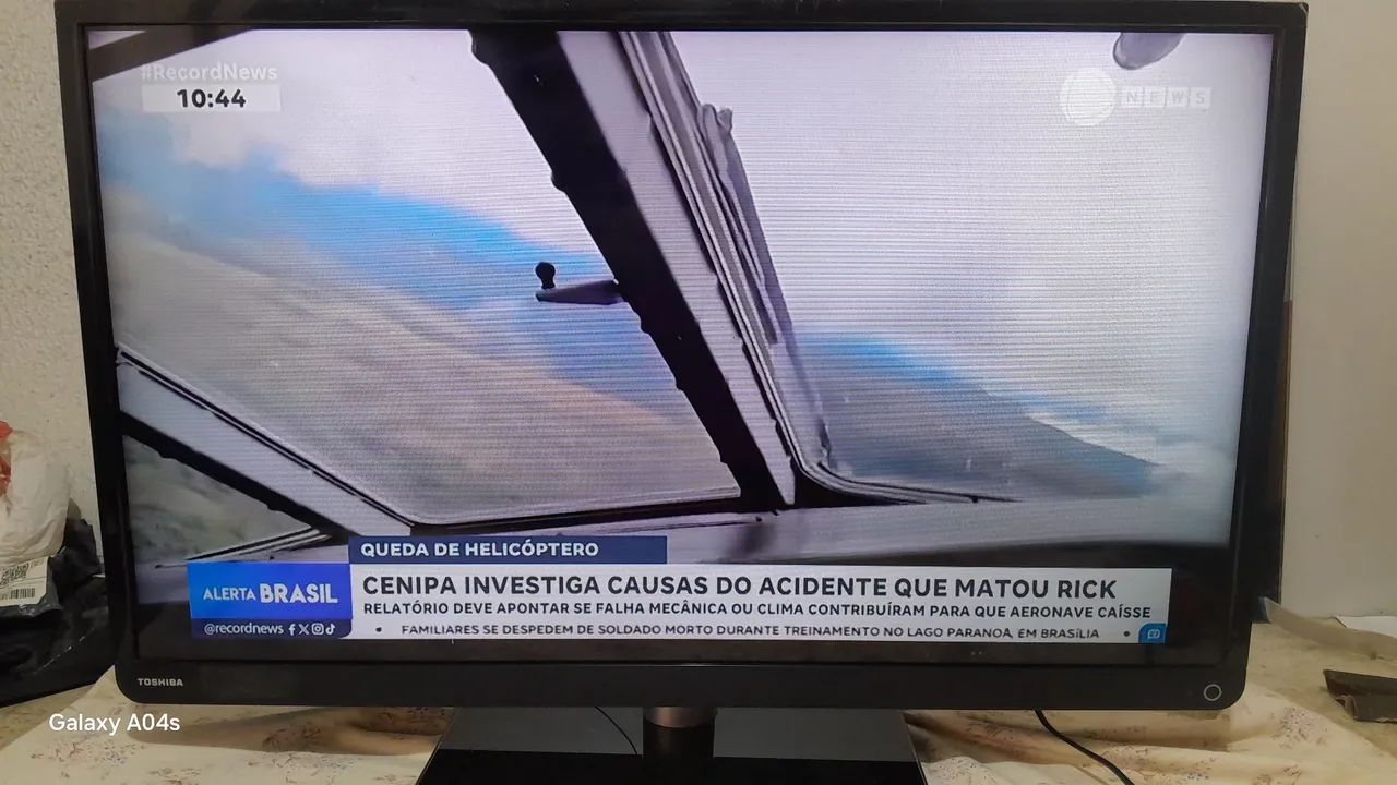 Tv 32 polegadas não é smart 