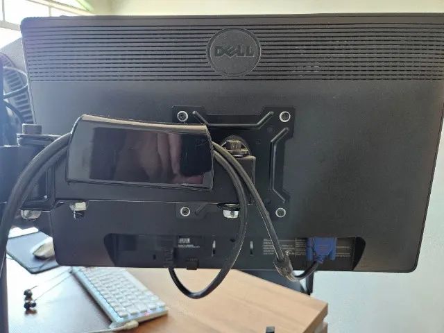 Monitor Dell E1913 com suporte de mesa - Foto 3