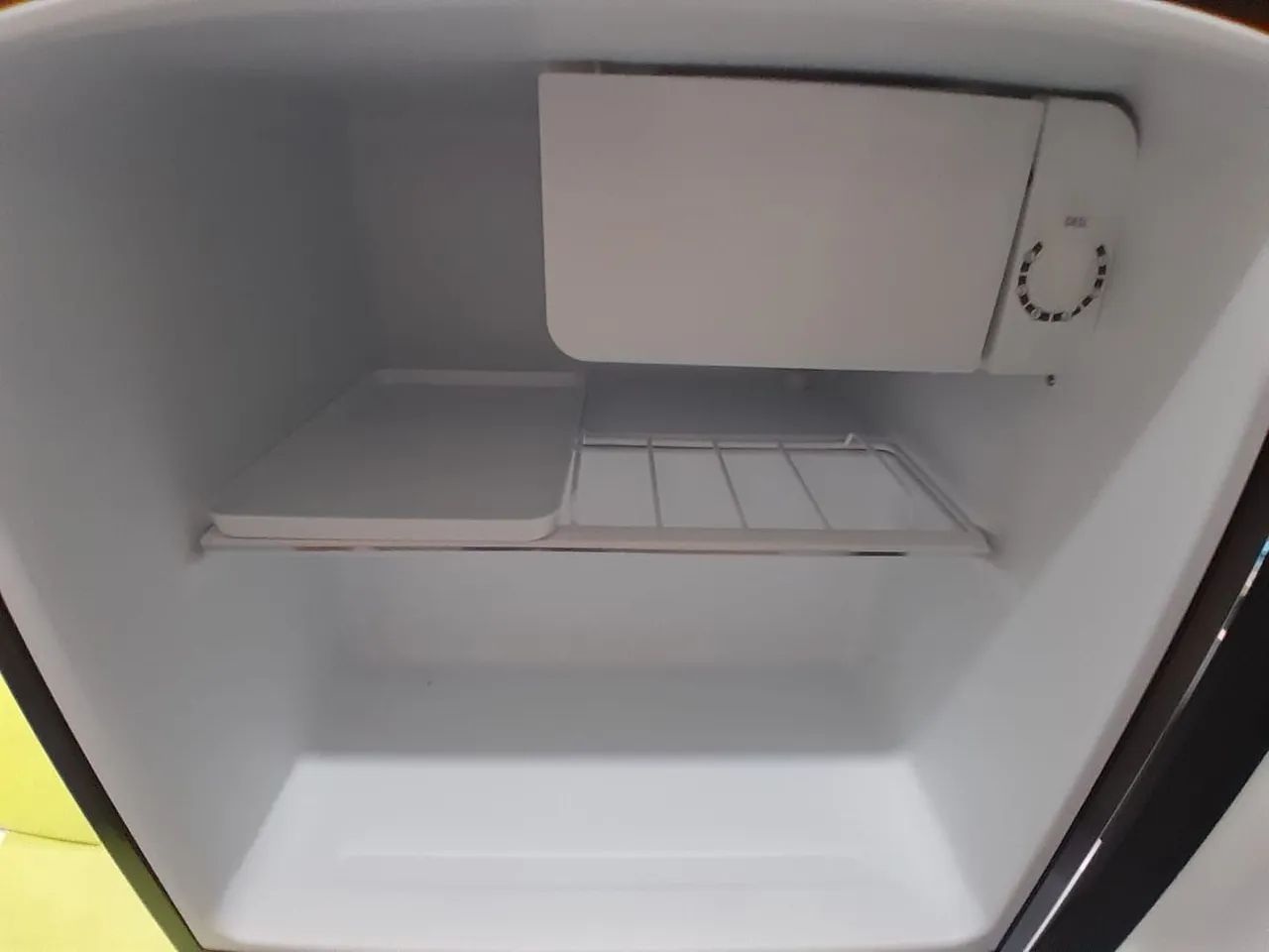 Frigobar Philco 42 Litros  - Foto 4