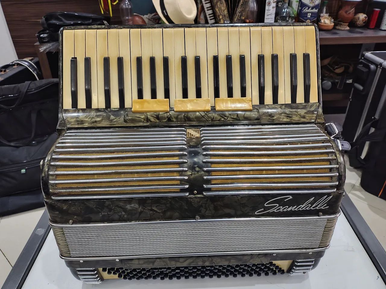Acordeon Scandalli vintage ano 1940