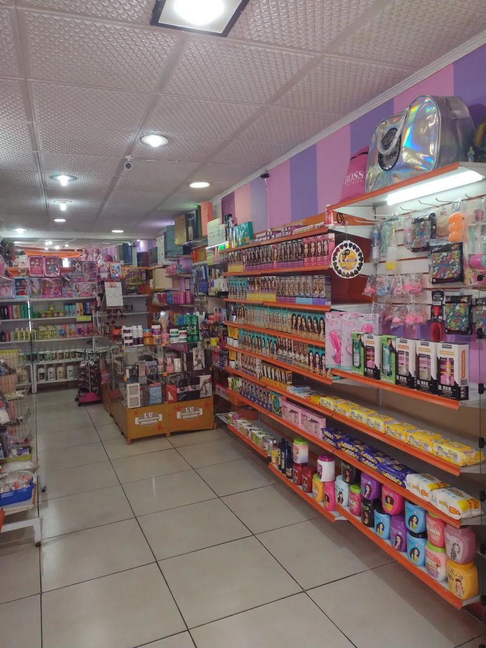 Oportunidade  urgente.!!Passo Loja de cosméticos bijuterias e brinquedos  - Foto 3