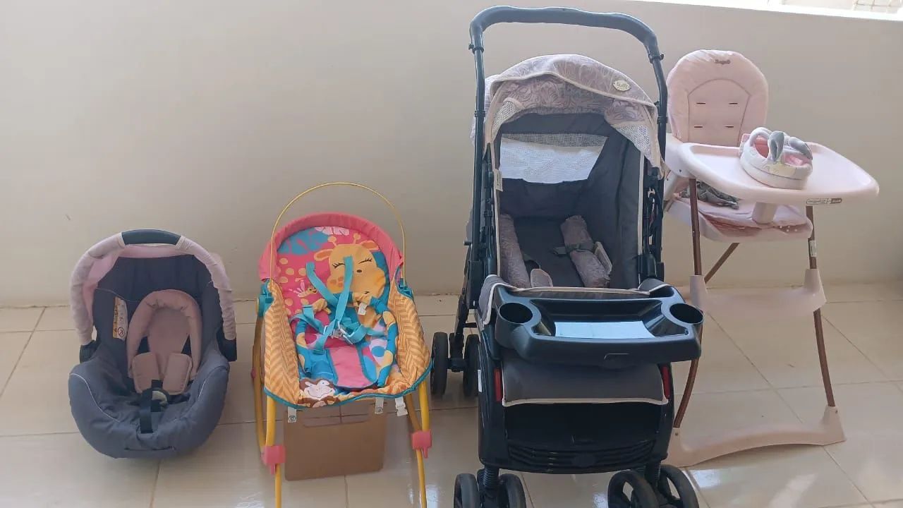 Carrinho de bebê e outros. - Foto 2
