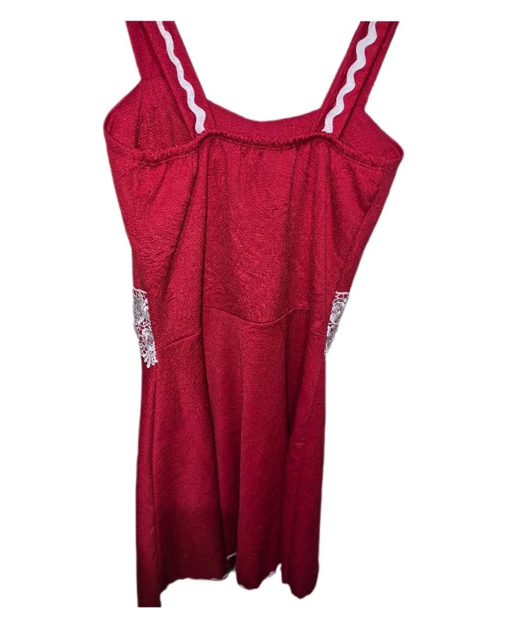 Vestido Vermelho com Renda Branca | Peça Única - Foto 2