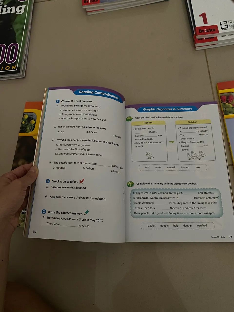 Subject Link coleção 1, 2 e 3 Easy Link L5 - Student Book & Workbook  - Foto 2