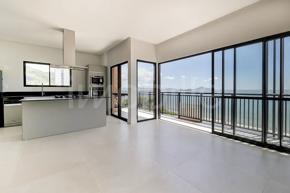 Apartamento frente mar no Edifício La Plage em Itajaí com 161,88m² - Foto 3