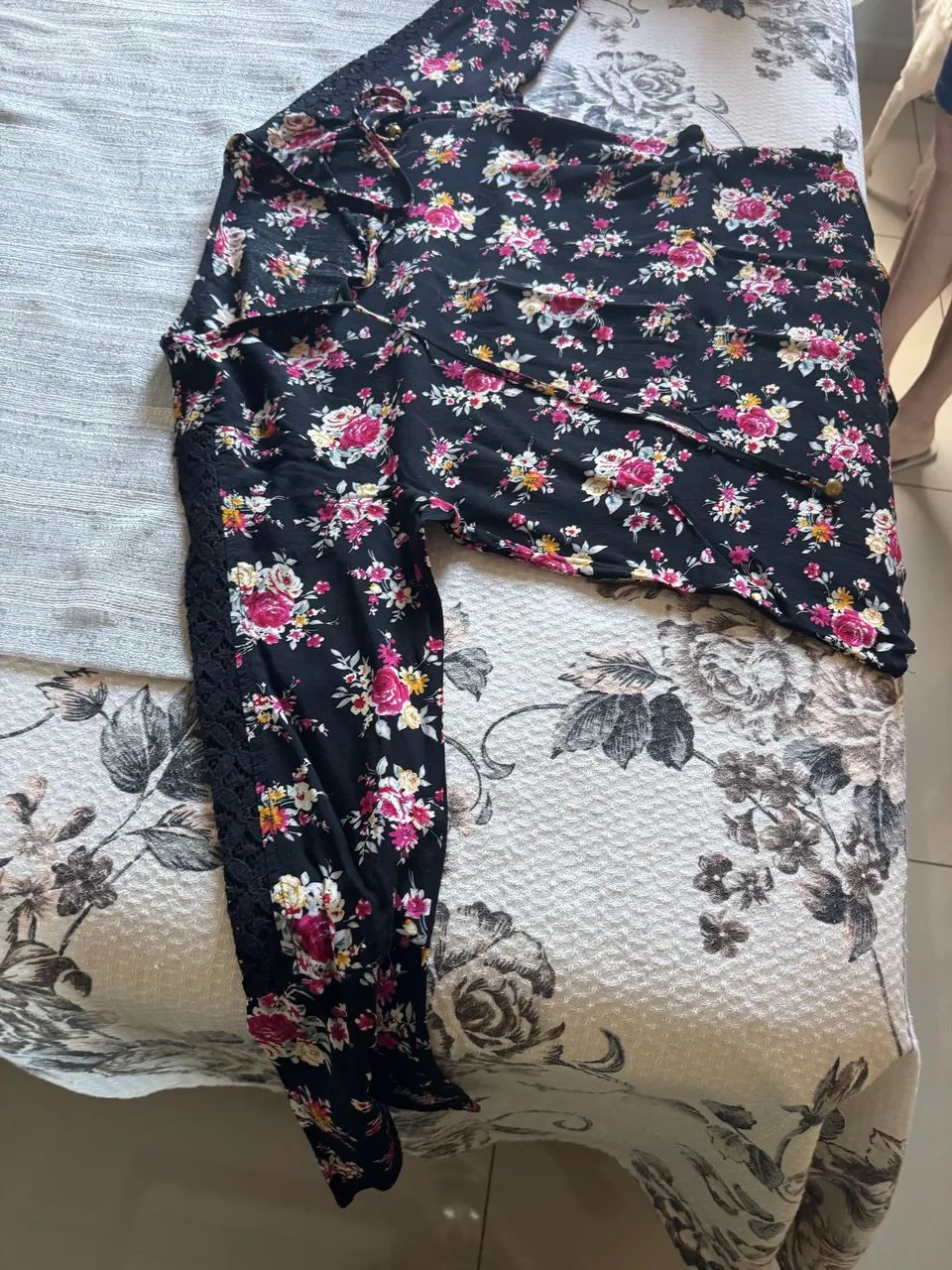 VENDO BLUSA - Foto 2