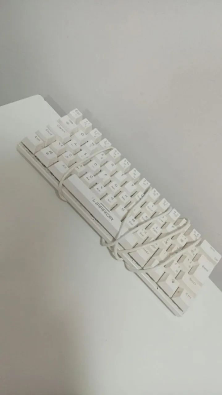 Vendo teclado mecânico warrior artic edition