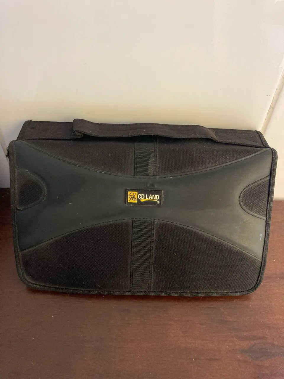Case de CDs para 98 unidades CD Land