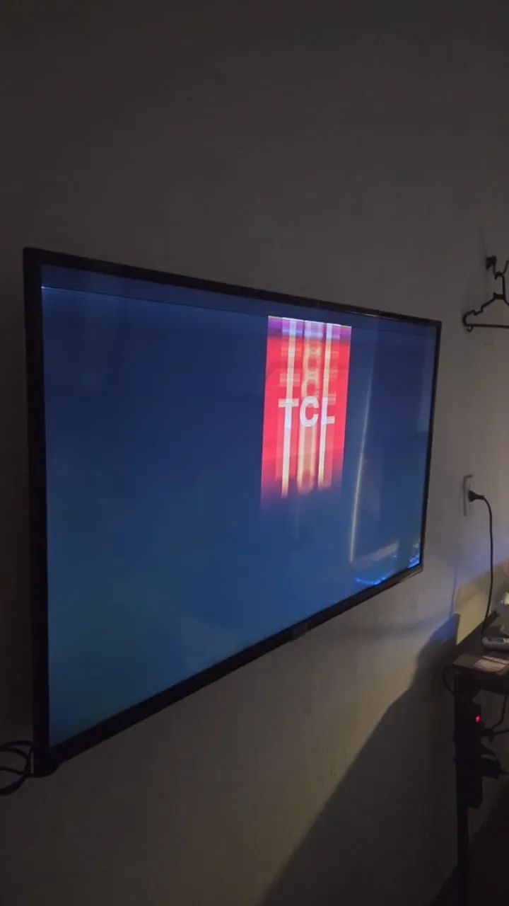 TV TCL Smart 43" modelo 43S6500FS (com defeito)
