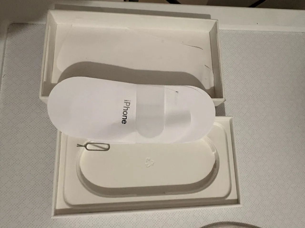 iPhone 16 completo com caixa branco 128GB na garantia APPLE  - Foto 4