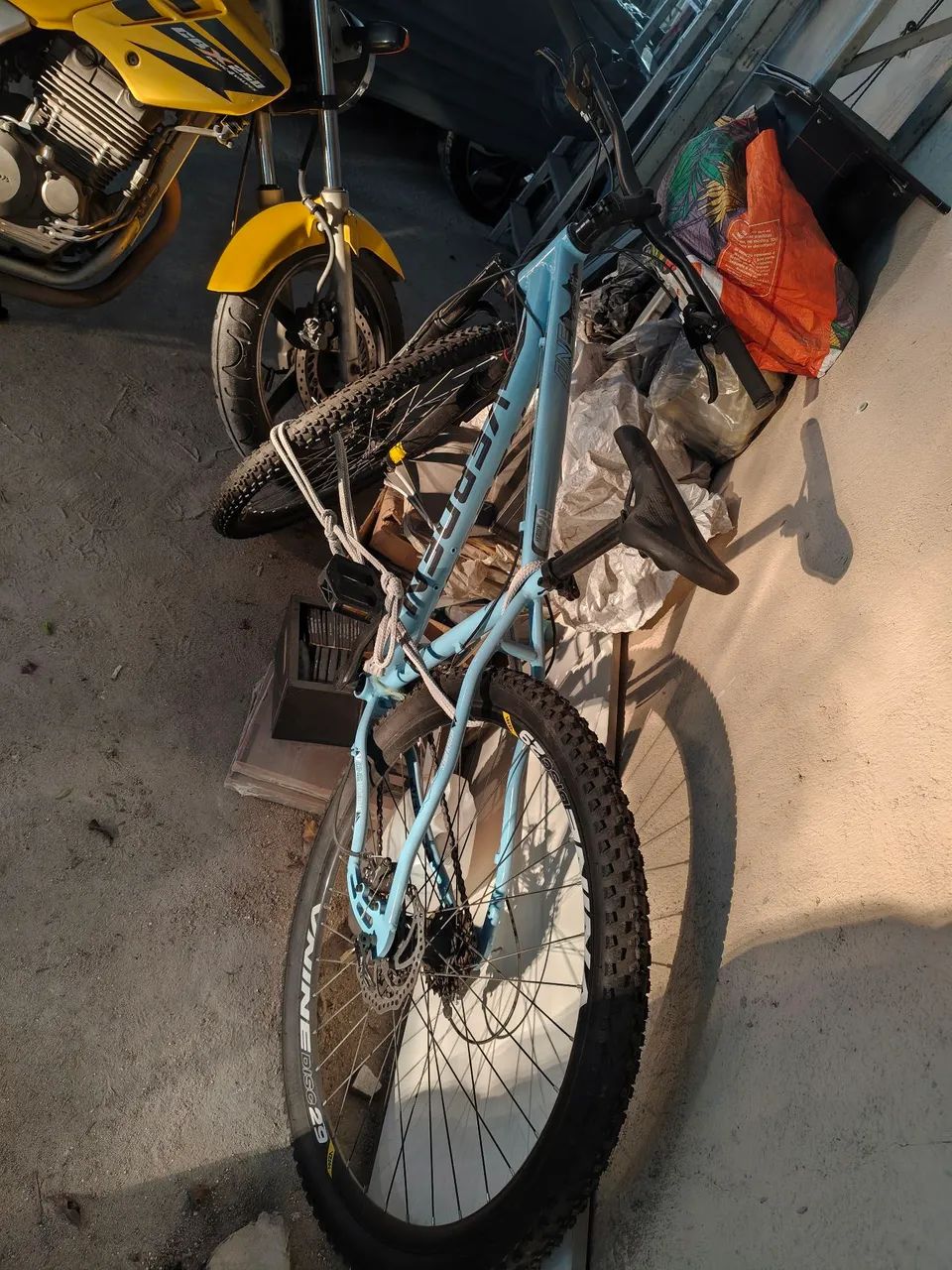 Bicicleta aro 29 azul