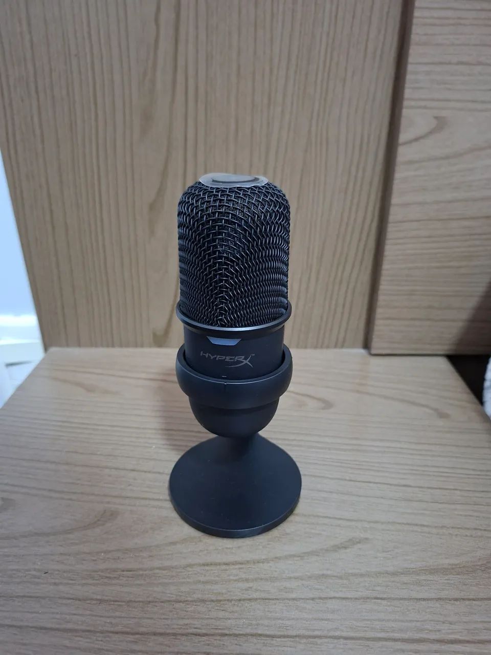 Vendo Microfone Hyperx SoloCast 