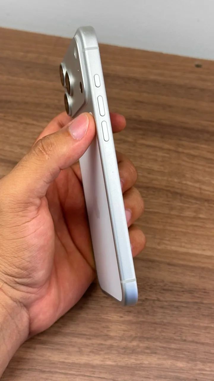 IPHONE 17 PRO MAX 256GB SILVER IMPECÁVEL  - Foto 4