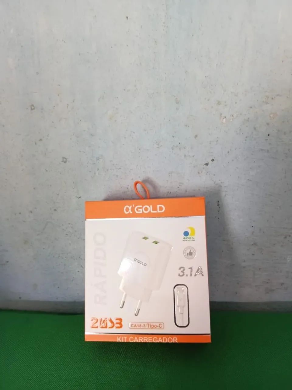 Carregador tipo C com duas entrada USB  - Foto 4