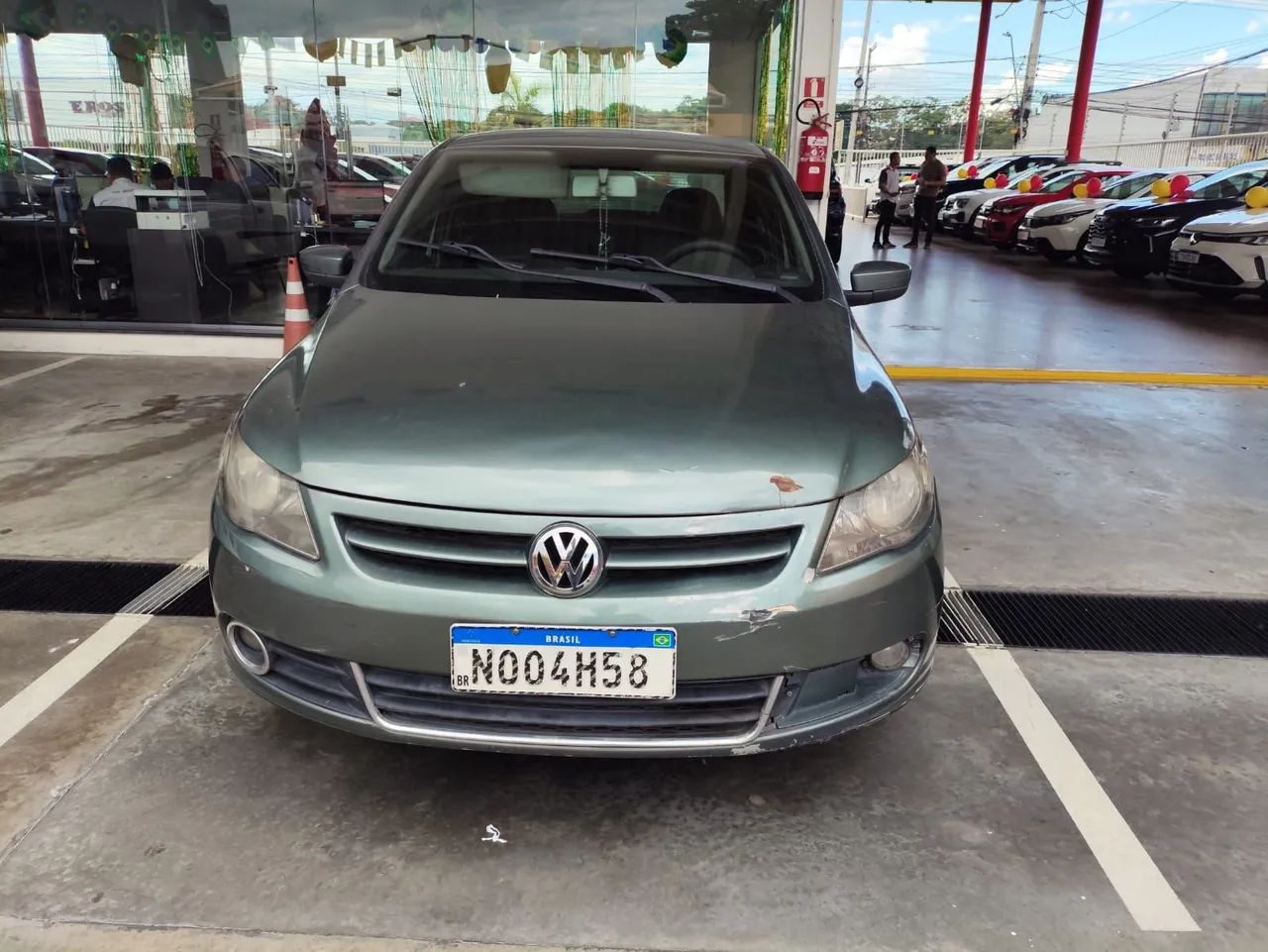 Volkswagen Voyage VOYAGE 1.0/1.0 City Mi Total Flex 8V 4p 2010