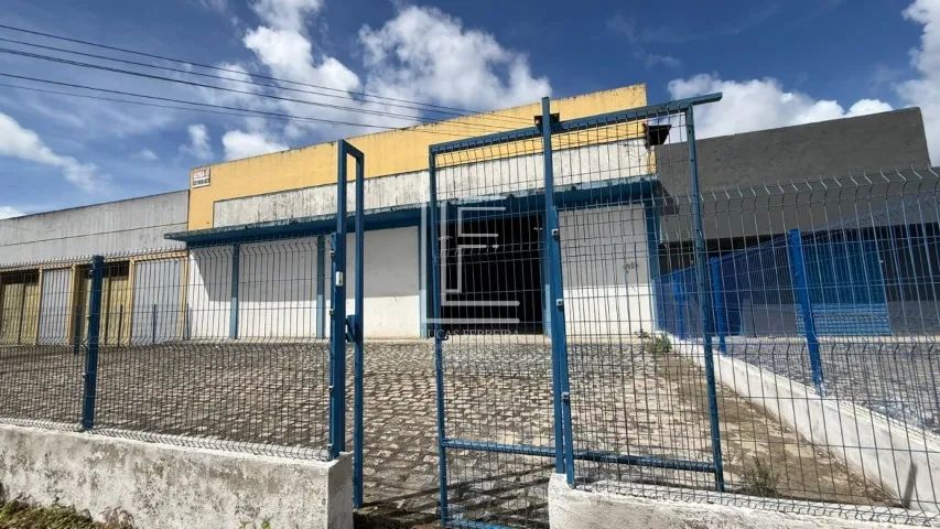 Galpão para aluguel na Avenida Menino Marcelo com 600m² e 7m de pé direito