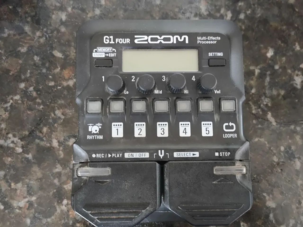 Pedaleira Zoom G1 Four