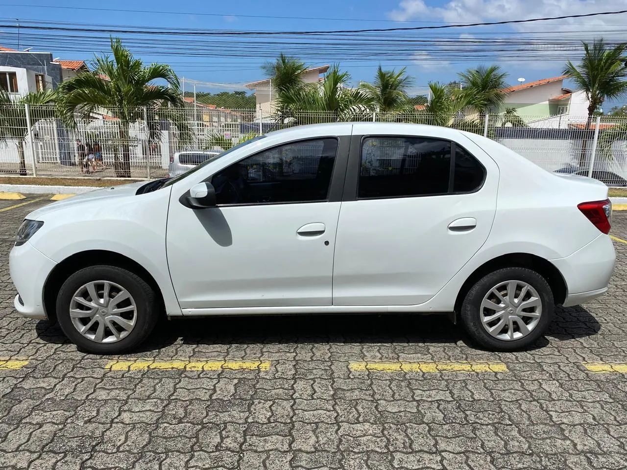 Renault Logan Expression Flex 1.6 16V 4P 2017 - Foto 3