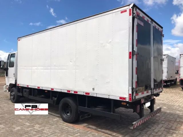 FORD CARGO 712 2011/2012 COM BAÚ. - Foto 4