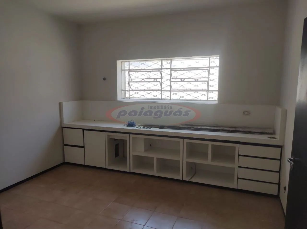 Sala em Sobreloja para alugar no bairro Zona 02 - Foto 5