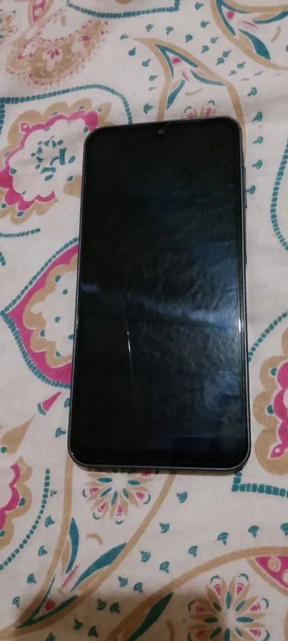 Vendo esse celular Samsung A16 seminovo 