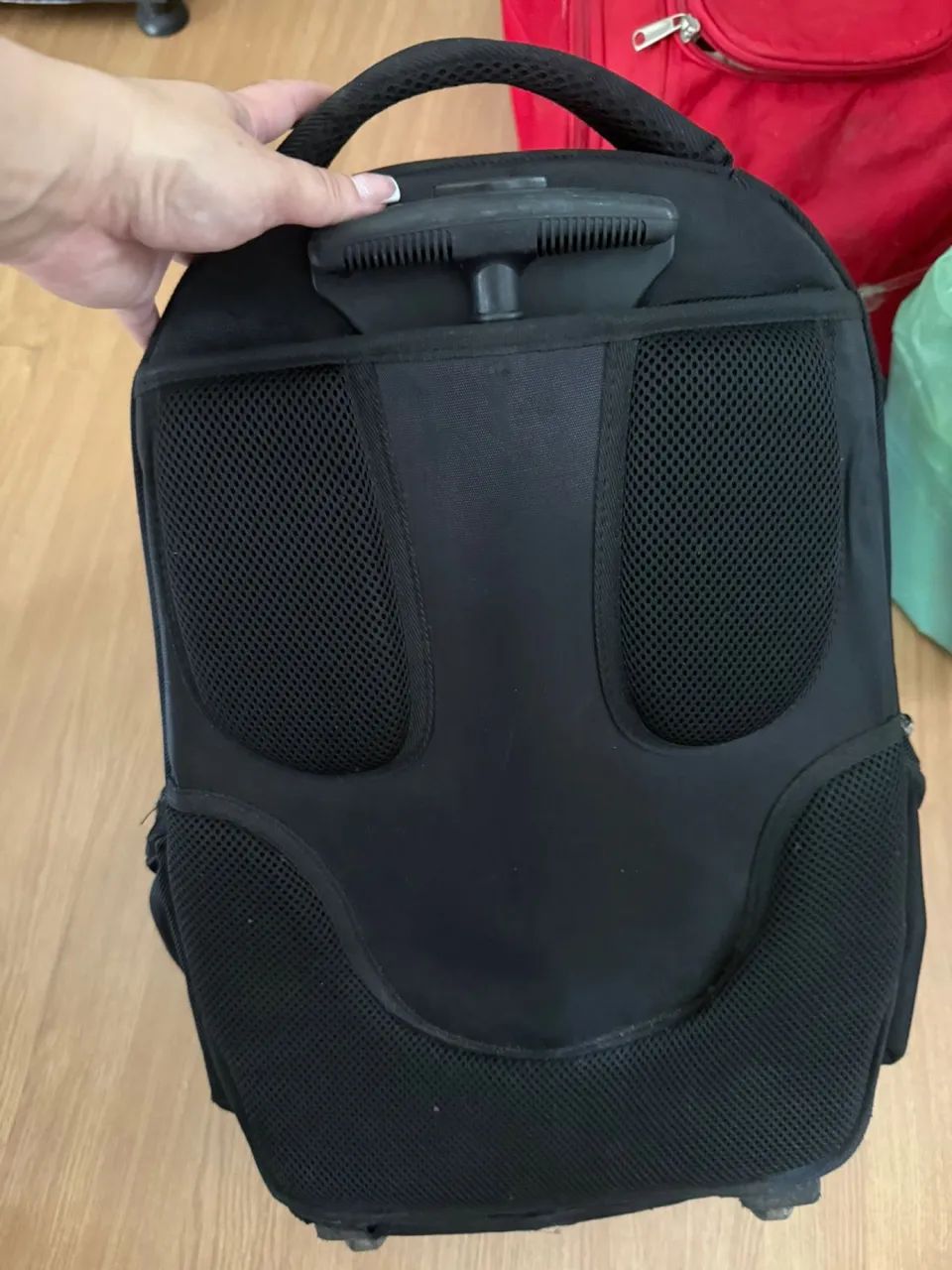 Mochila Executiva com rodinhas (alças e haste inclusas) - Foto 4