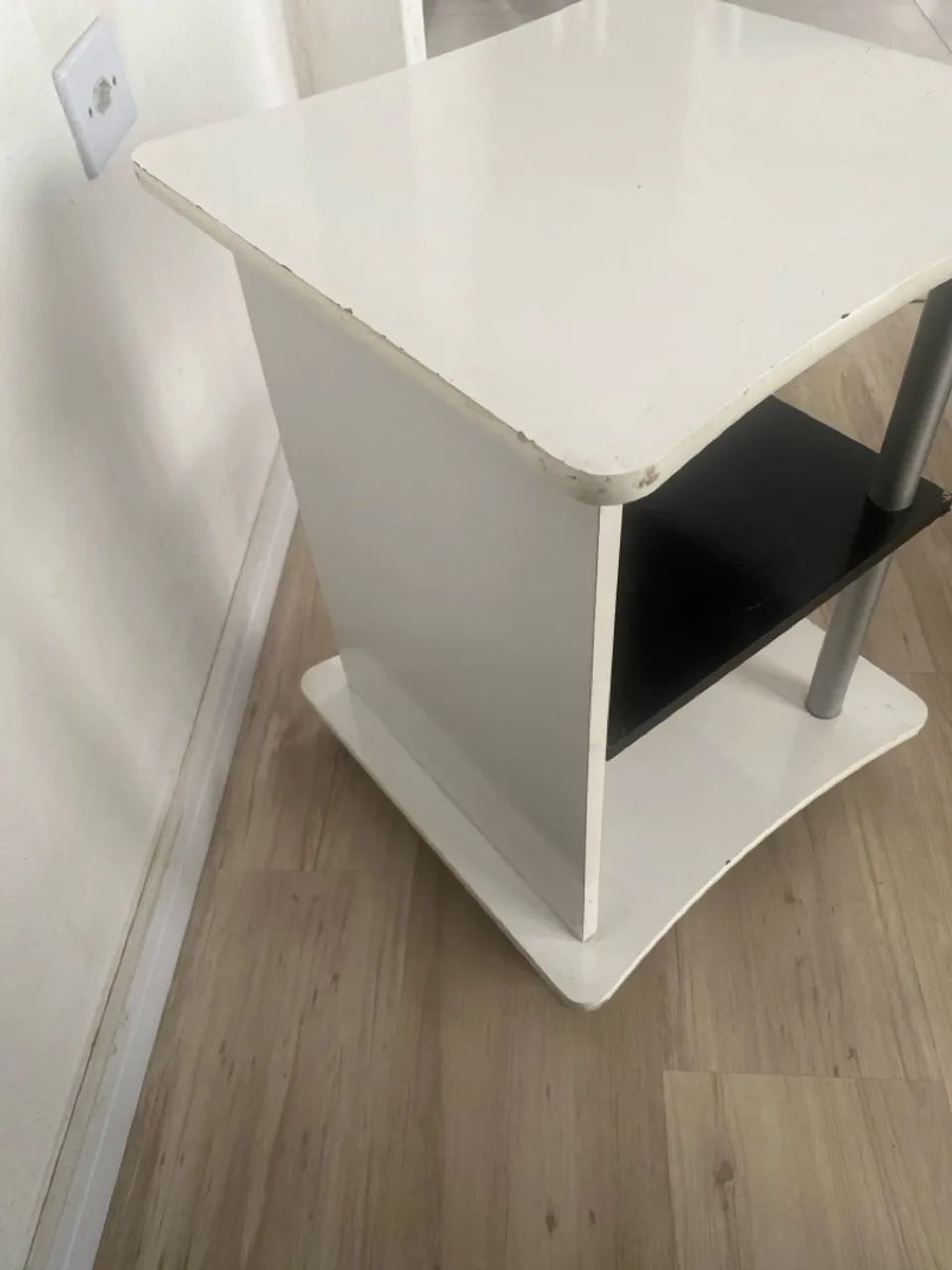 Mesinha de Canto / Suporte Multiuso com Rodinhas - Foto 3