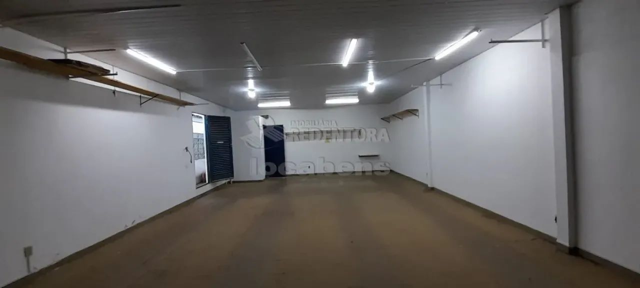 Salão comercial com uma Edícula com 1 dormitório