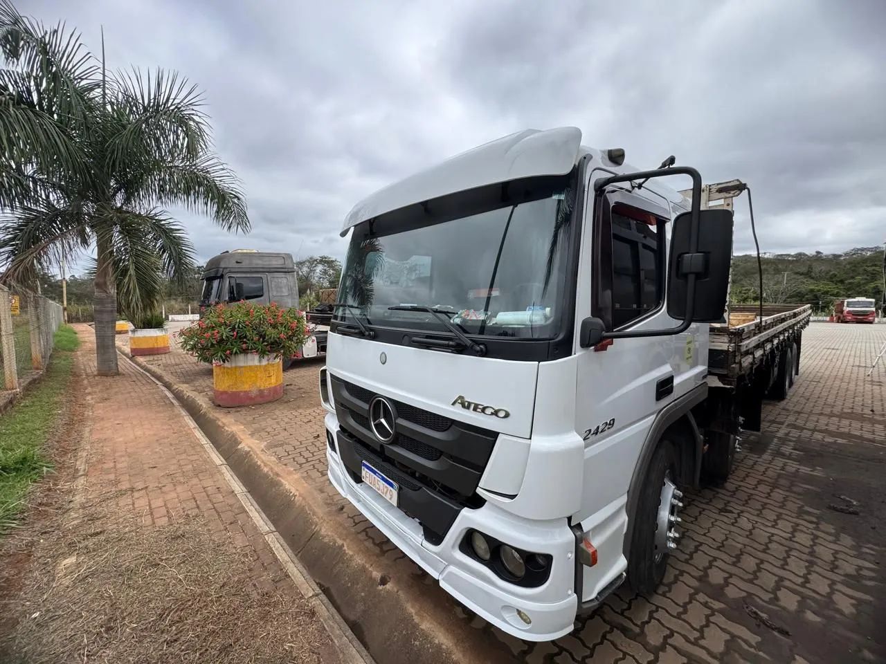 ATEGO 2429 - Foto 3