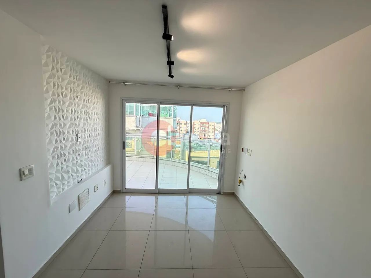 Apartamento linear, 2 quartos, prédio com lazer completo, Centro, Cabo Frio - Foto 3