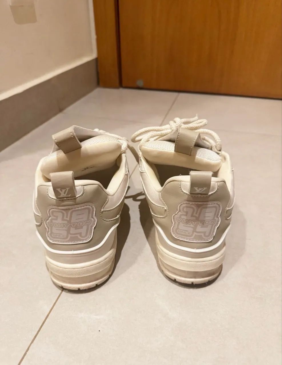 tênis louis vuitton skate sneaker bege  - Foto 4