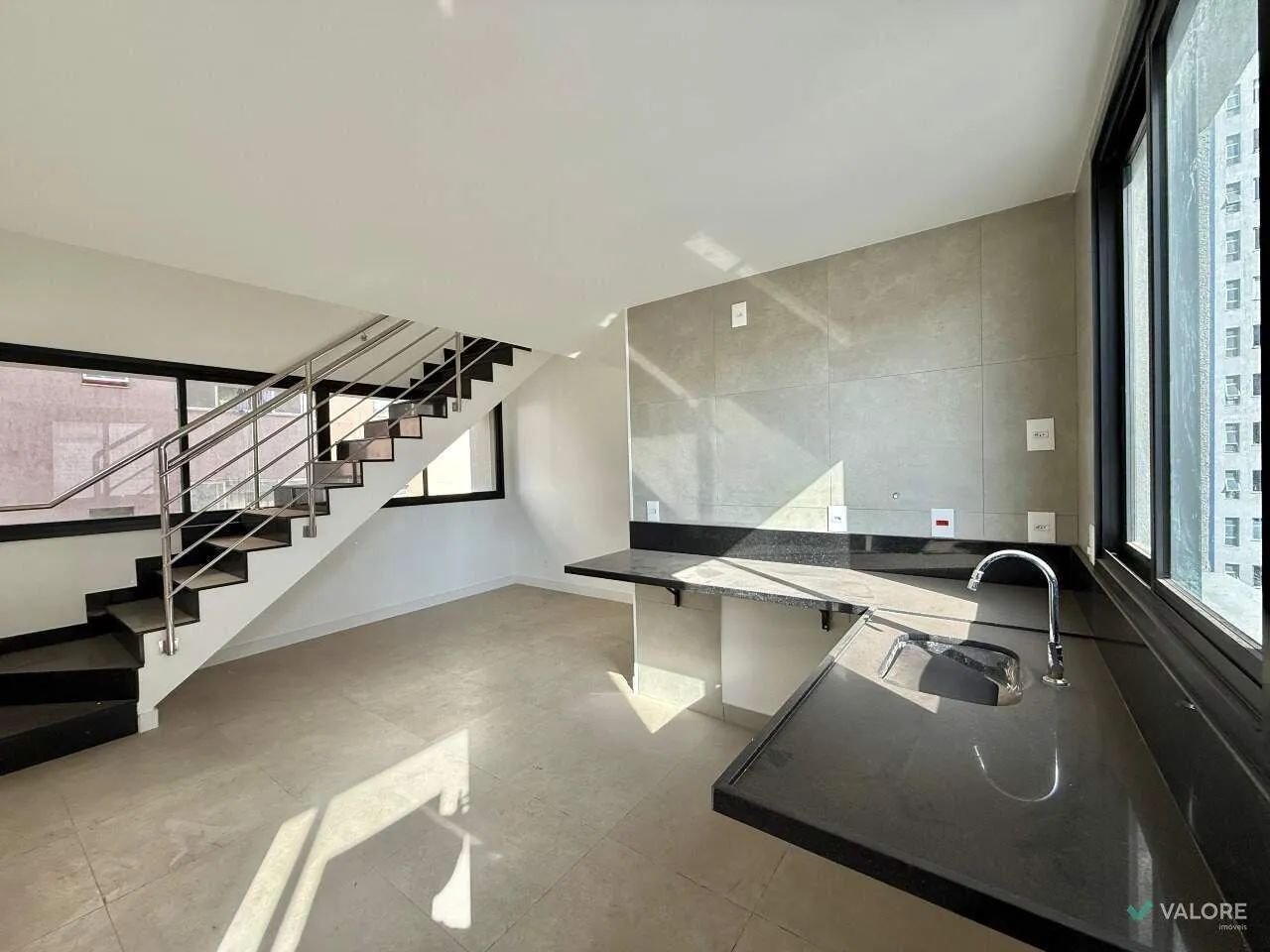 Cobertura Duplex 2 quartos  Lourdes