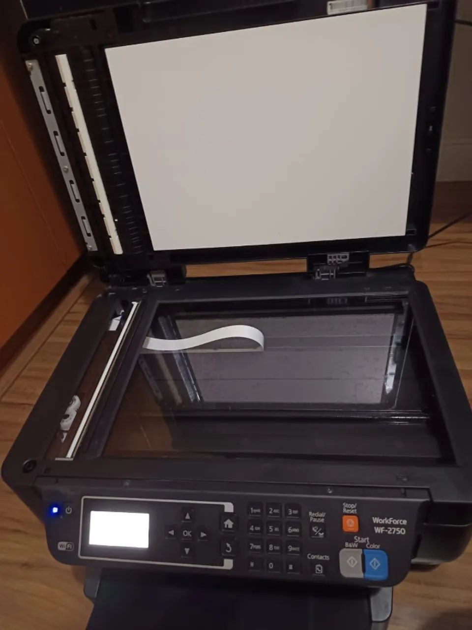 Epson WorkForce WF-2750 usada, sem cartuchos de tinta - Foto 2