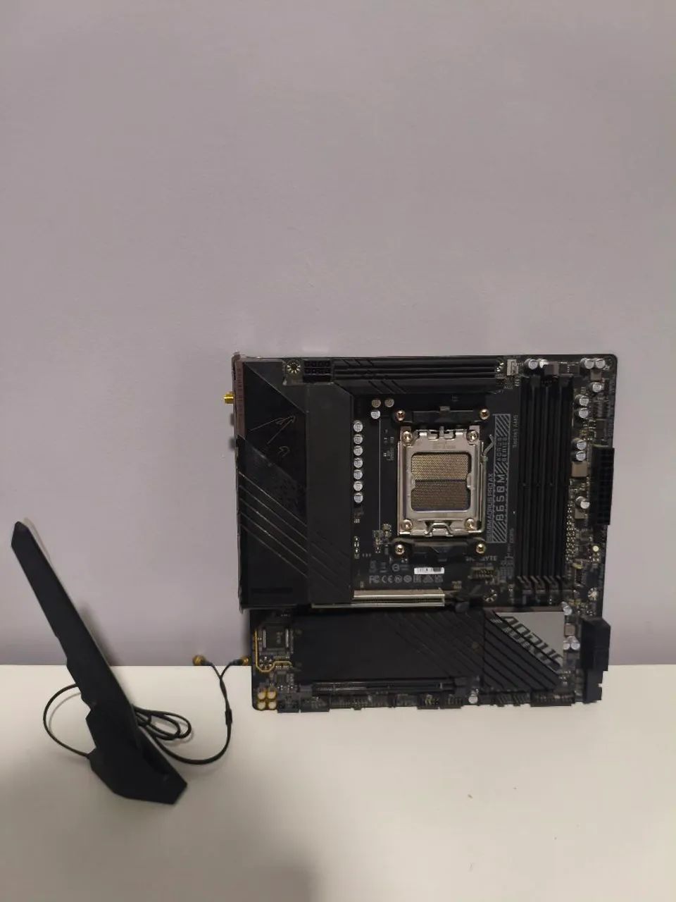 Placa mãe am5 b650m Aorus - Foto 2